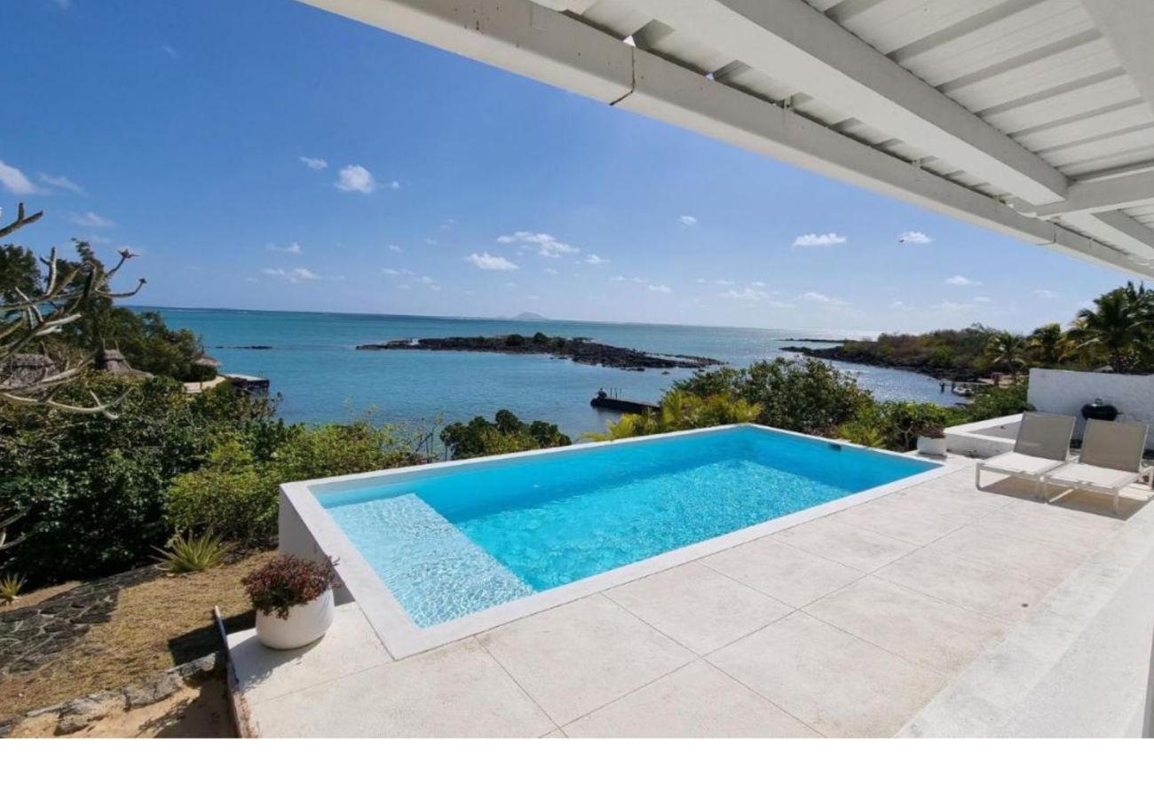 Villa in Anse La Raie - Villa Cap Merveilleux - Pieds dans l'eau