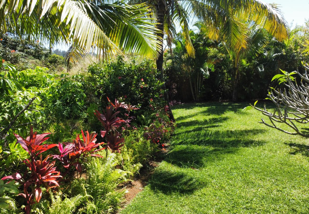 Villa in Beau Champ - Villa Élégance du Sud - Piscine et Jardin