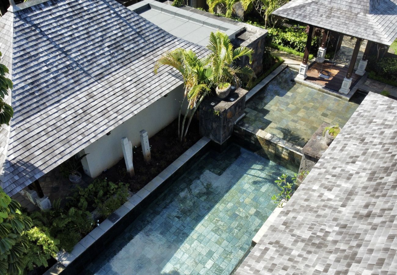 Villa in Beau Champ - Villa Élégance du Sud - Piscine et Jardin