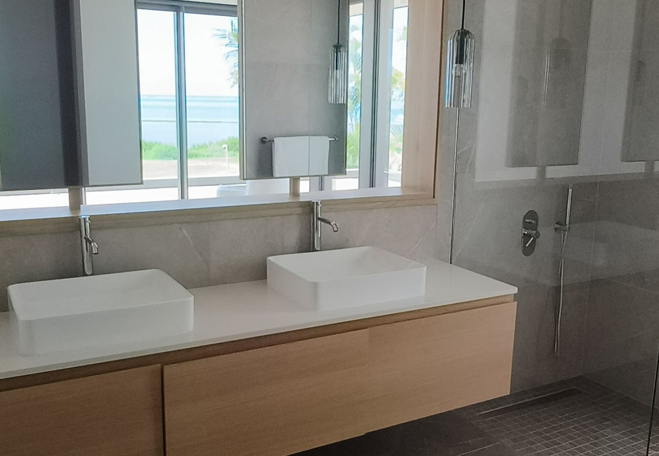 Villa in Roches Noires - Villa Azuri - Vue sur mer