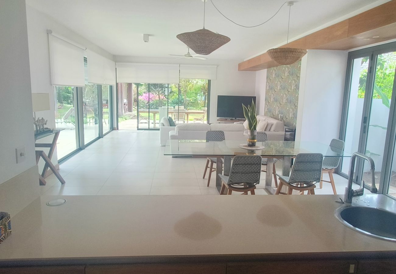 Villa à Mont Choisy - Villa Golf de Mont Choisy