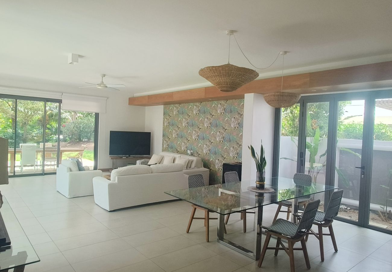 Villa à Mont Choisy - Villa Golf de Mont Choisy