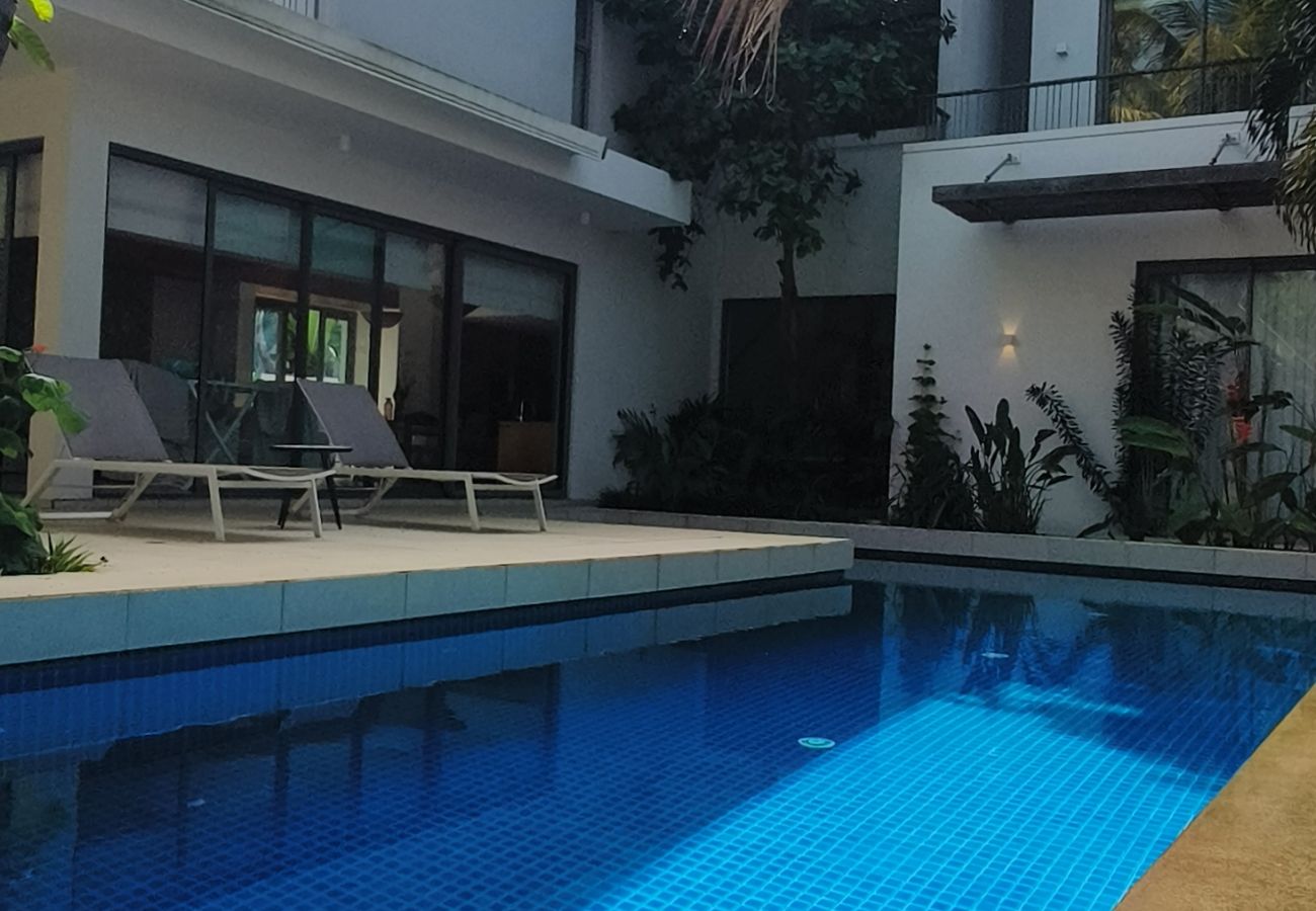 Villa à Mont Choisy - Villa Golf de Mont Choisy