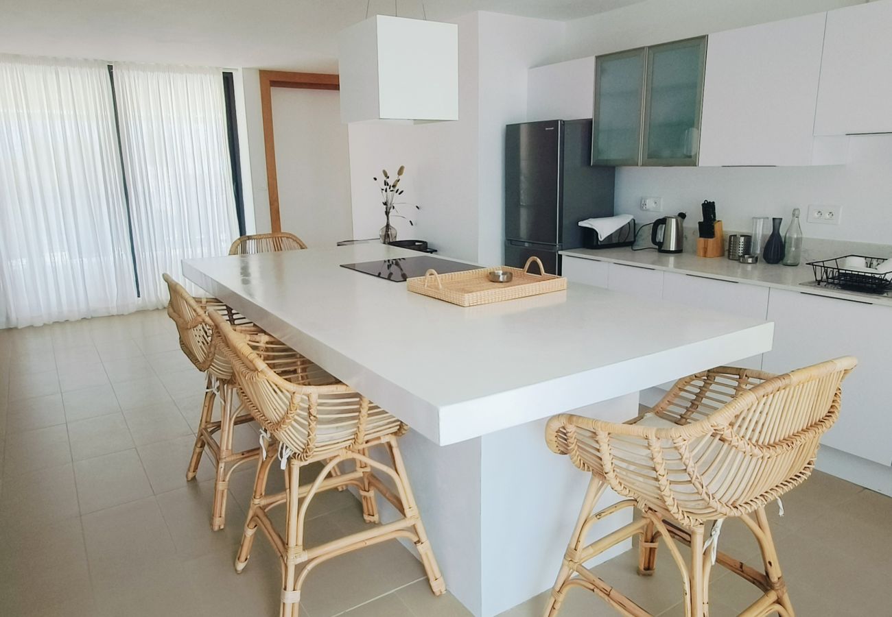 Appartement à Trou aux Biches - Azur et Terrasse