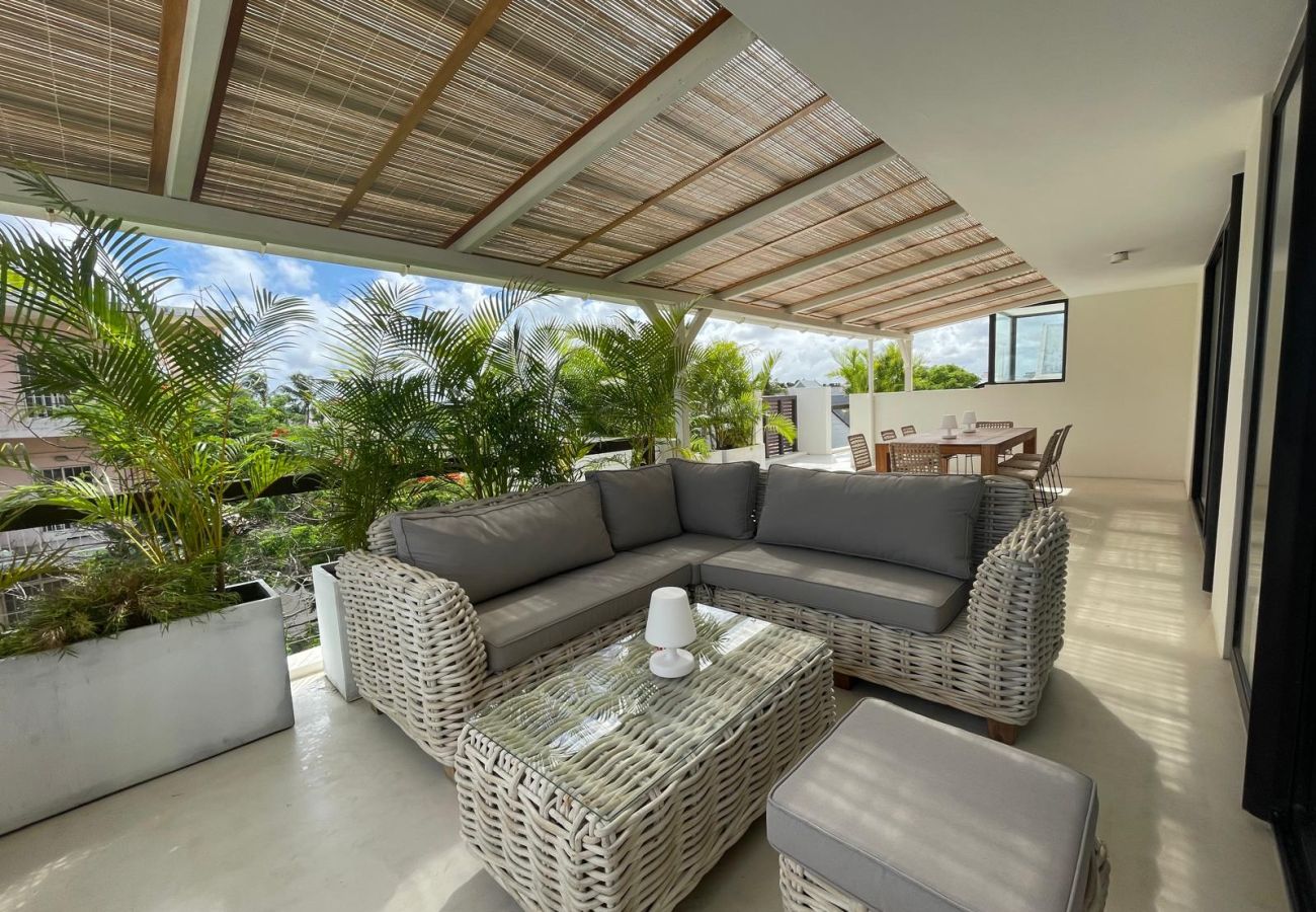 Appartement à Trou aux Biches - Azur et Terrasse