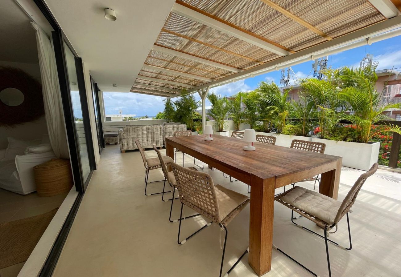 Appartement à Trou aux Biches - Azur et Terrasse