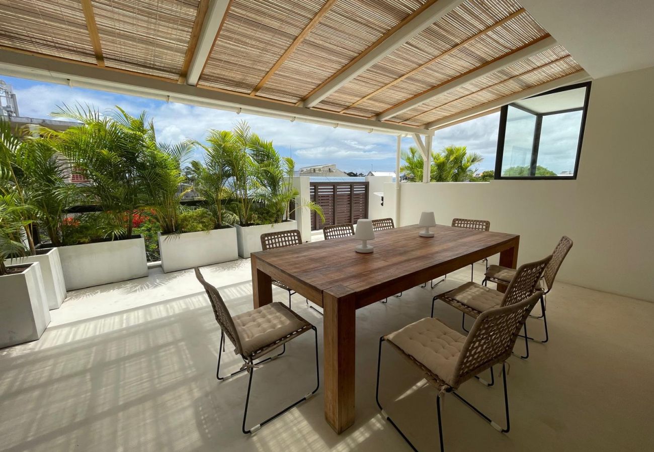 Appartement à Trou aux Biches - Azur et Terrasse