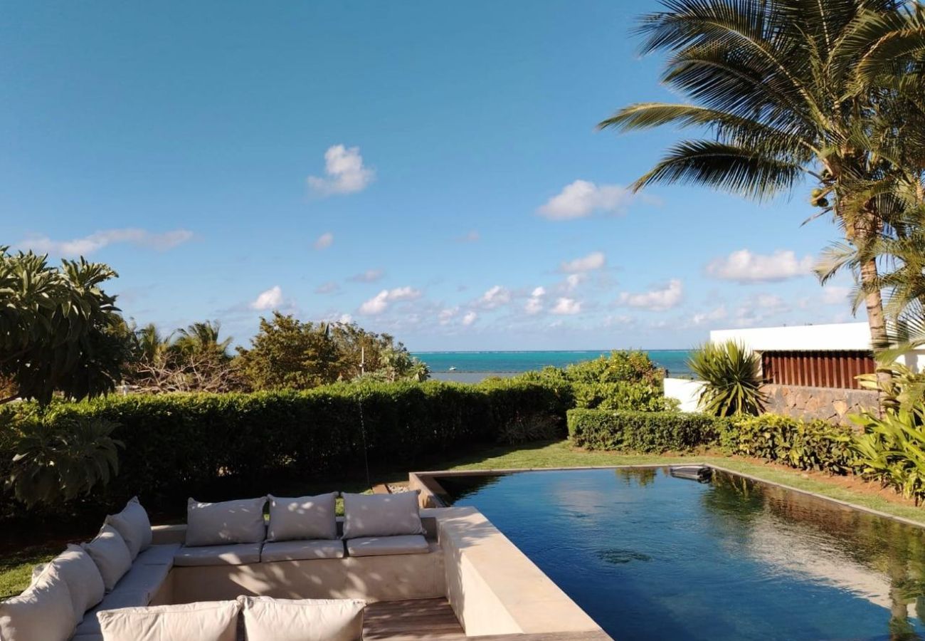 Villa à Roches Noires - Villa Azuri - avec piscine privée et jardin